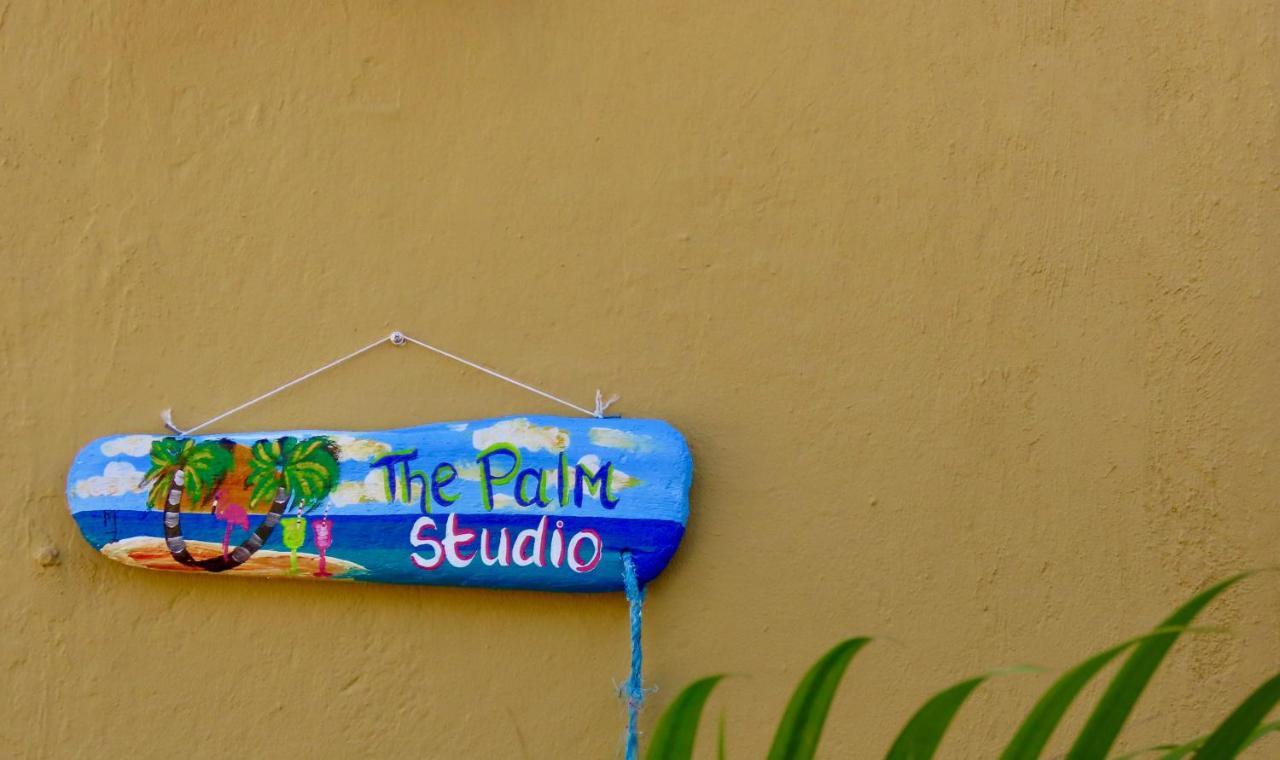 Historic Building The Palm Backyard Studio-Apartment Willemstad, Curacao Feel Home Away From Home Exterior photo