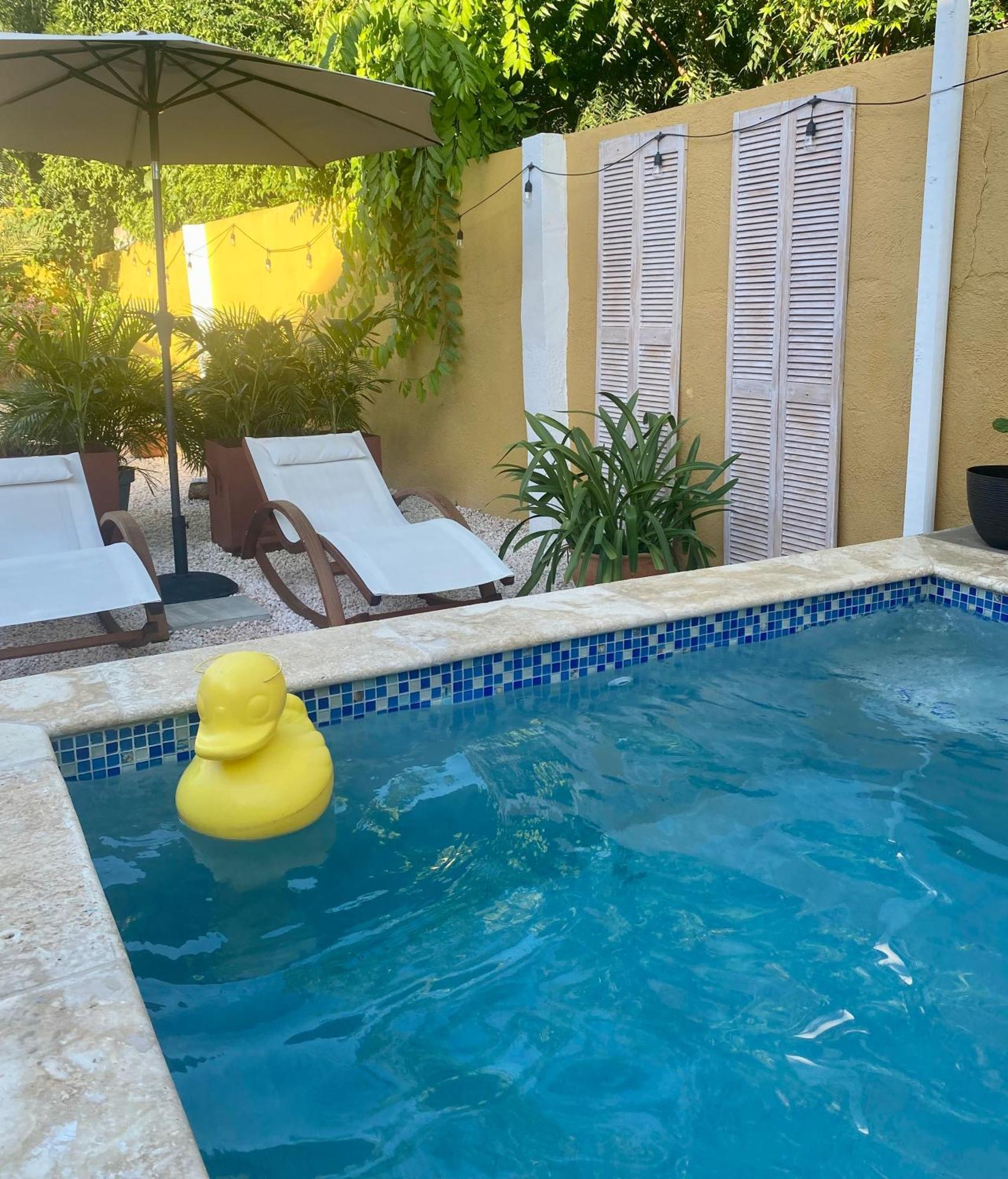 Historic Building The Palm Backyard Studio-Apartment Willemstad, Curacao Feel Home Away From Home Exterior photo